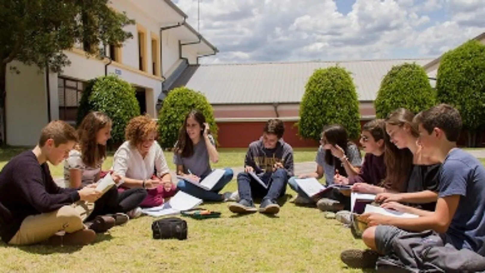Bilingual International School in the Ecuadorian Andes