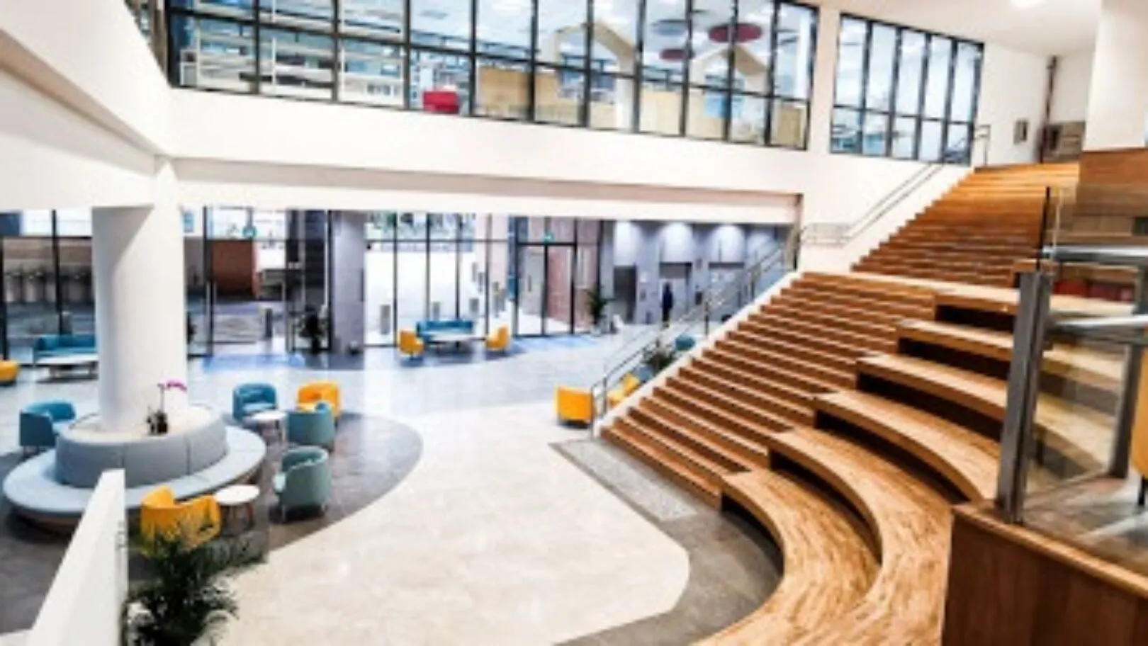 International School in Singapore Rooted in London